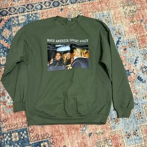 Make America Great Again Paris Hilton 2000  Graphic Crewneck Sweater